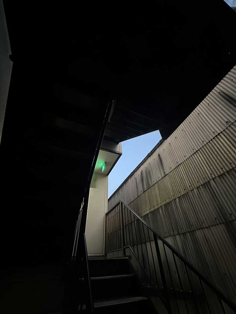 手摺・階段塗り替え工事