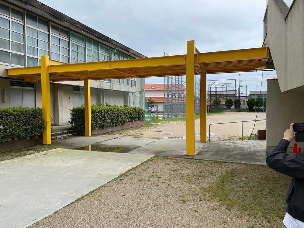 渡り廊下鉄筋塗り替え工事