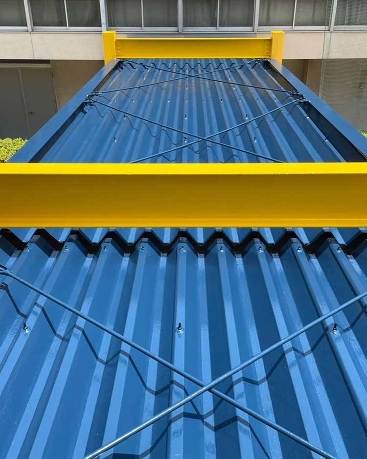 渡り廊下鉄筋塗り替え工事